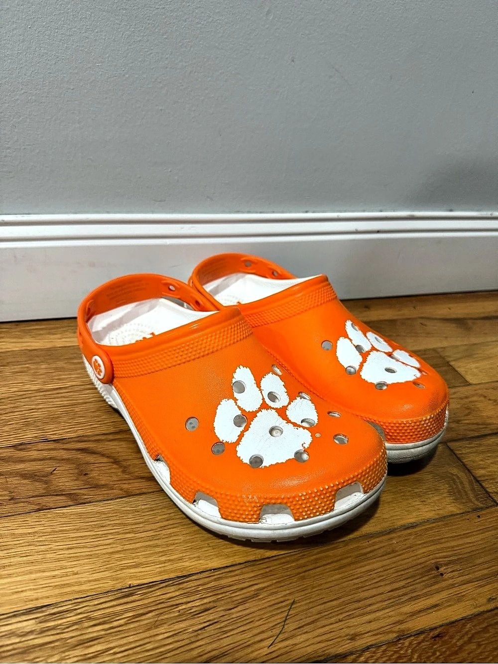 Crocs Classic Clog Clemson Tigers Orange & White Womens 8 men’s 6